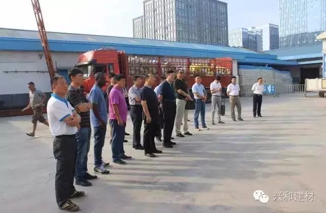 湖北省住建廳、設(shè)計(jì)院及專家一行 蒞臨星河集團(tuán)參觀指導(dǎo)